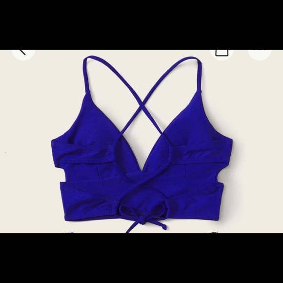 Bundle of 2 Bikini Tops size sm/med - Picture 3 of 12